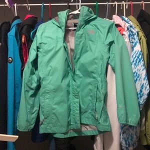 Green northface rain coat. S